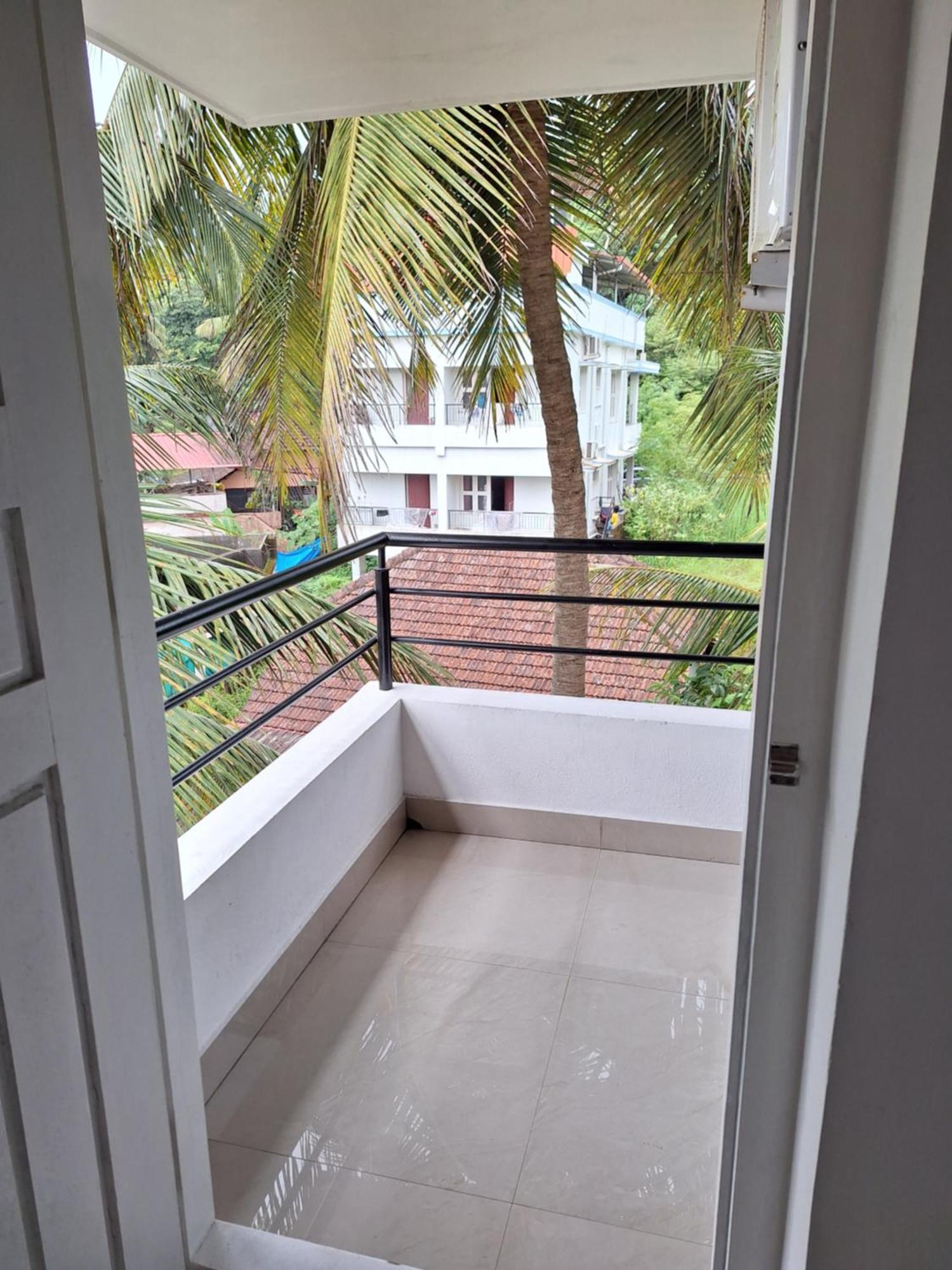 Suvarna Grande Homes Mangalore Room photo